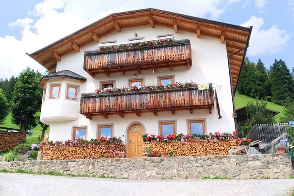 App Col Di Lana - Agriturismo La Majon Da Col Colle Santa Lucia Exterior photo